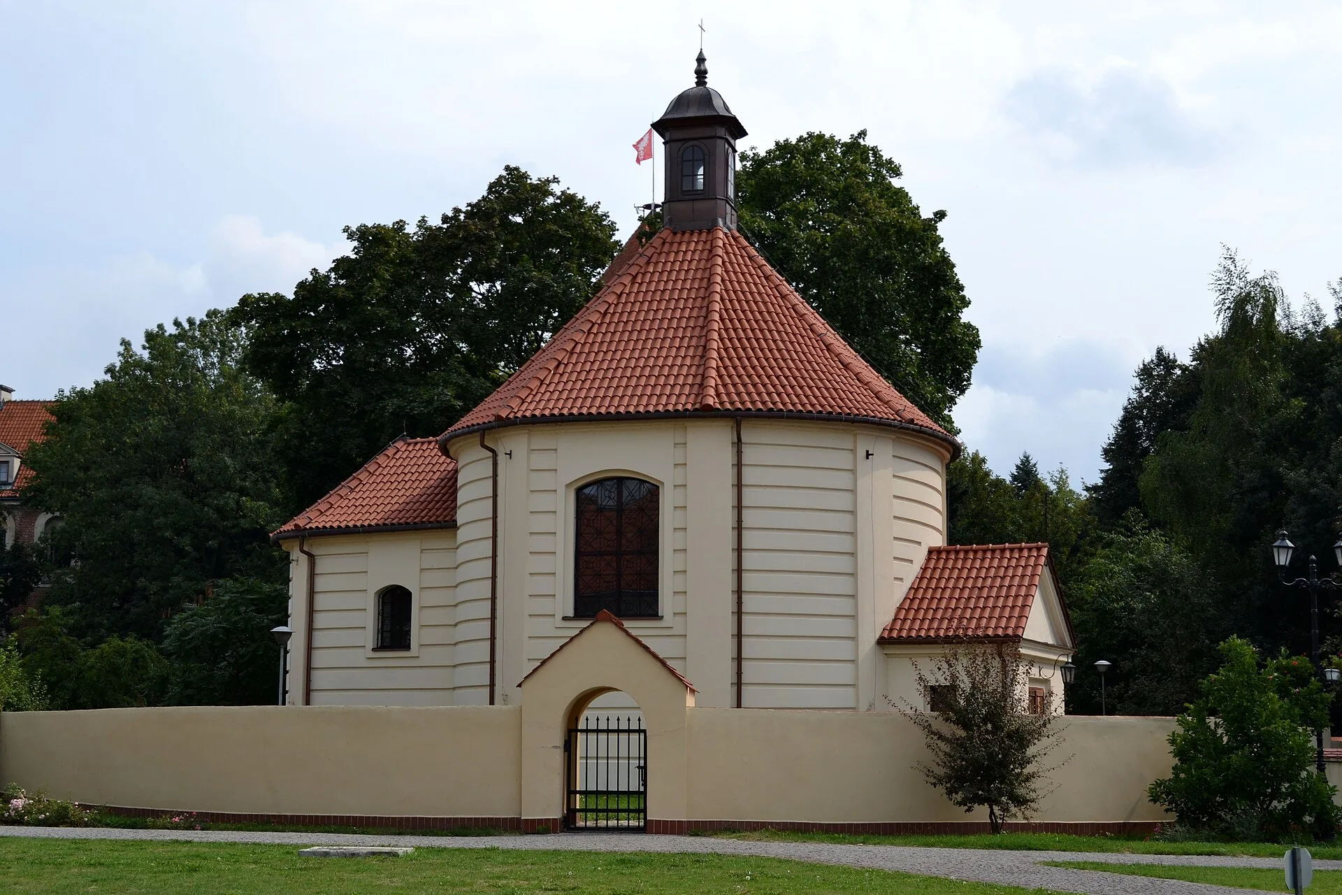 Pułtusk - Pułtusk, kaplica, ob. kościół pw. św. Marii Magdaleny, pocz. XVI, 1626, 1737-1739, 1946-1951